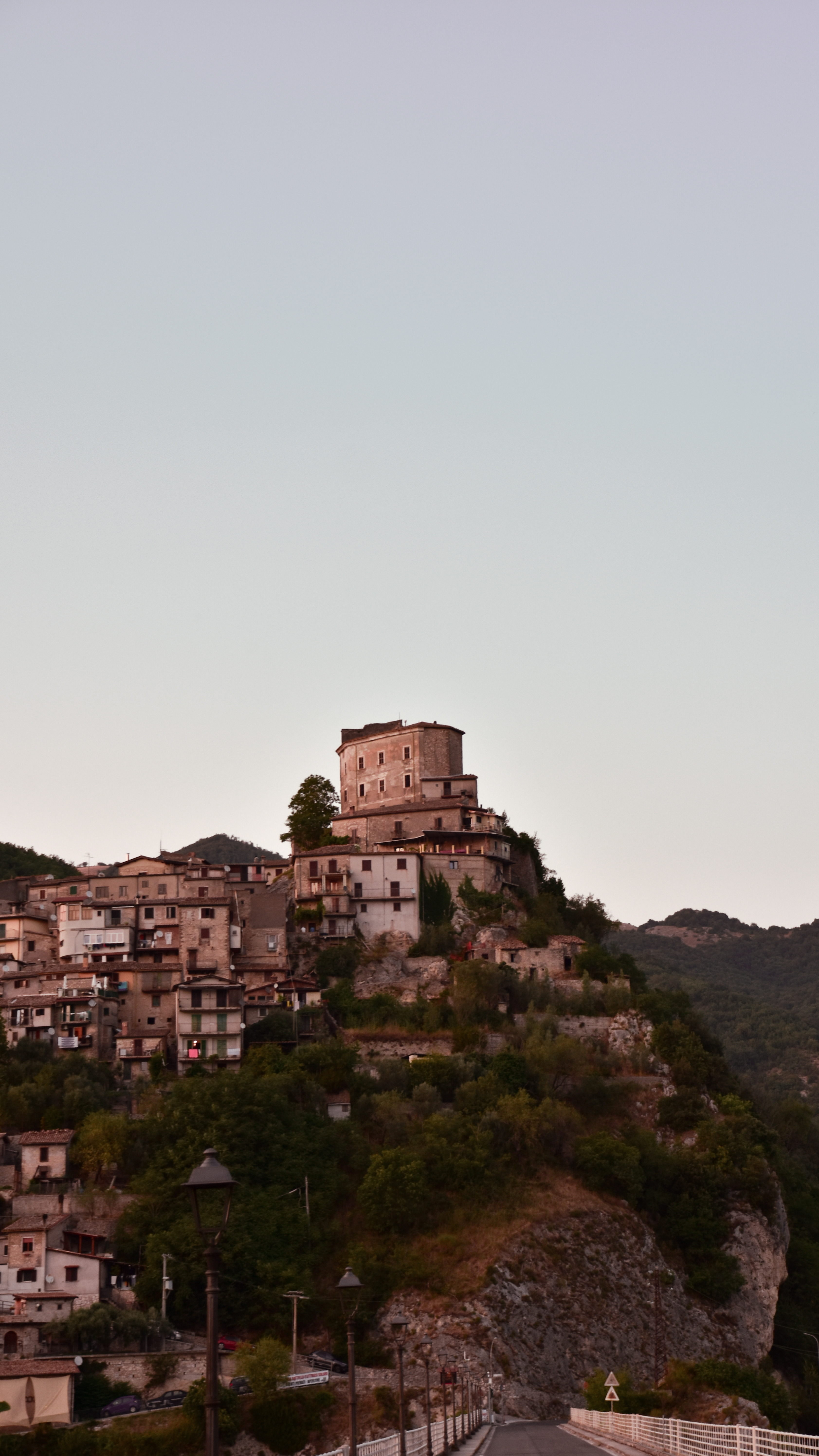 Castel di Tora